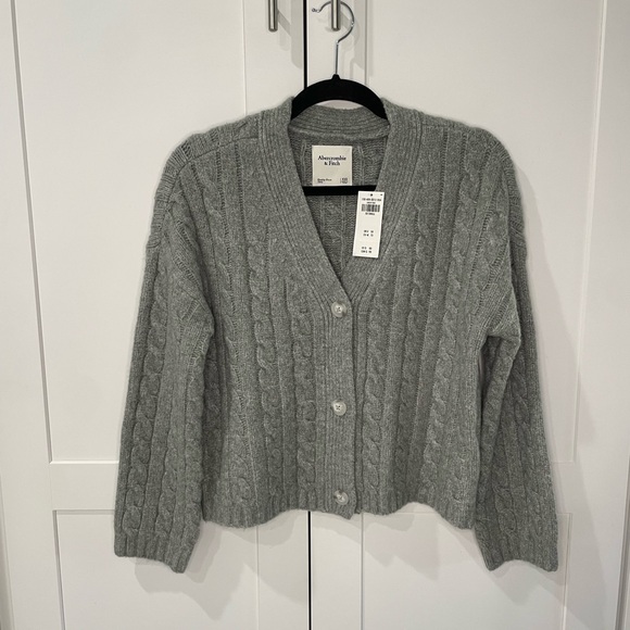 Abercrombie & Fitch Sweaters - Abercrombie & Fitch Heather Gray Cable Knit Cardigan